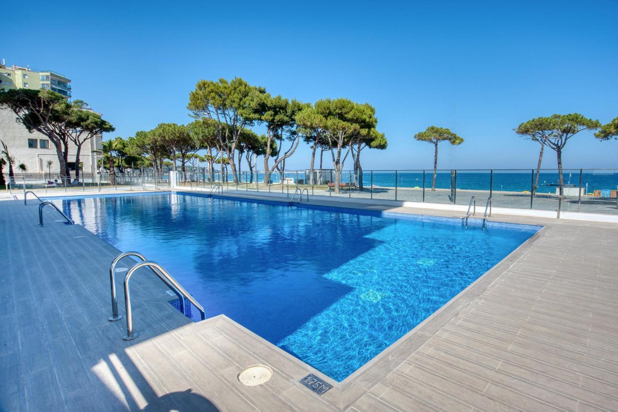 Penthouse On The First Line Apartment Platja d'Aro Exterior photo